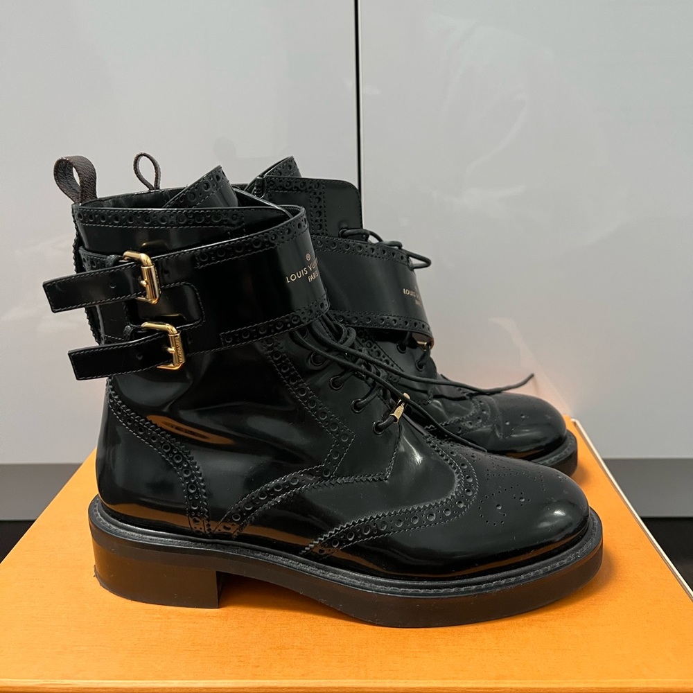 Louis Vuitton Black Glazed Calfskin Midtown Ankle Boots SIZE 39